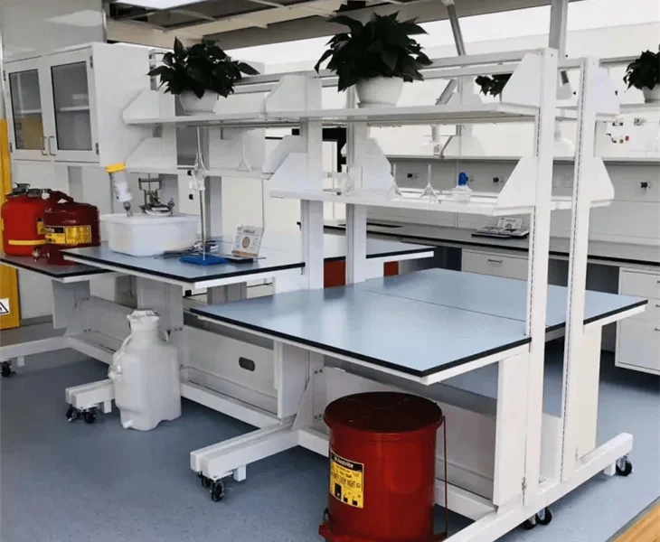 C-Frame Lab Bench