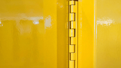 Piano hinge