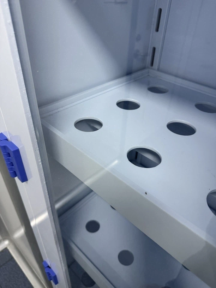 Polypropylene Lab Glassware Vessel Storage Cabinet with Perforated Shelves